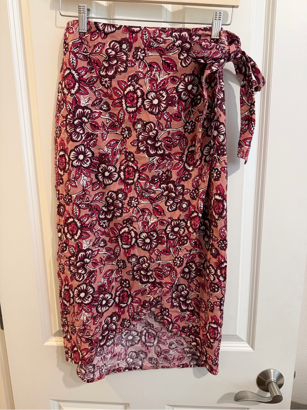 Faherty Pacifica linen blend wrap skirt rose desert bloom print, size xs